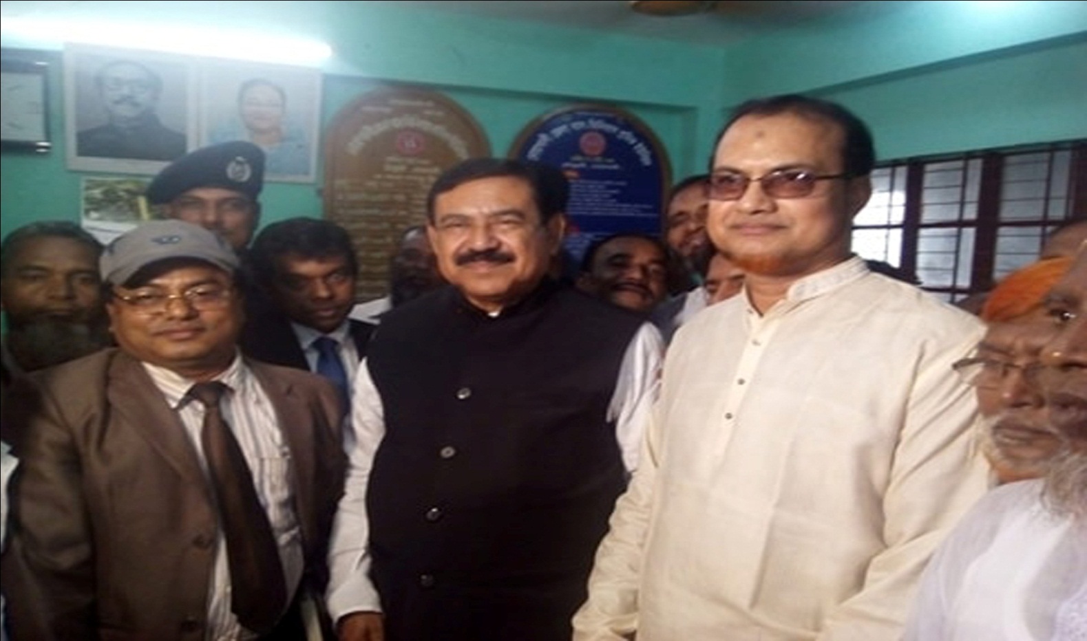In the Picture- Chairman of Begamganj-Sonaimuri Shikkha O Sastha Unnayan Foundation Md. Giash Uddin Mithu with Minister of Shipping Md. Shahjahan Khan.